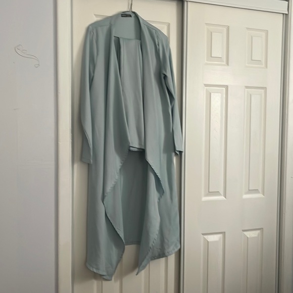 Beautiful long cardigan pant set - Picture 1 of 2